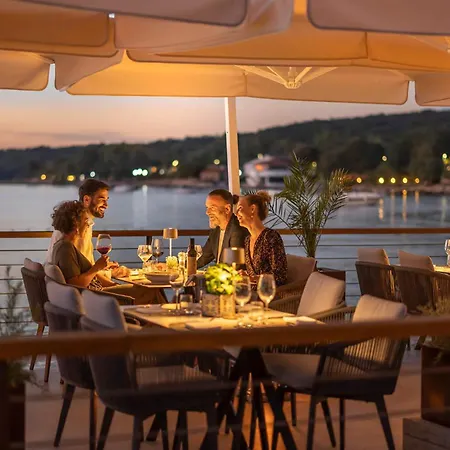 Aminess Younique Gaia * 니바이스