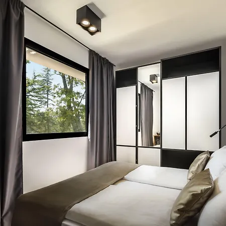 Aminess Younique Gaia