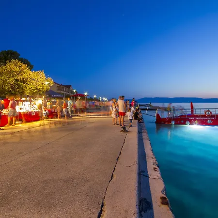 Aminess Younique Gaia *