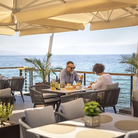 Aminess Younique Gaia *